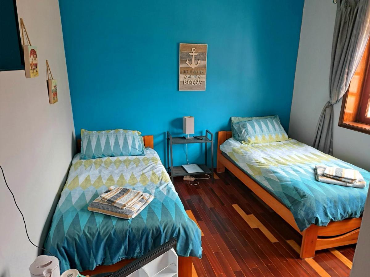 Beachwalk Guesthouse Езмориз Екстериор снимка
