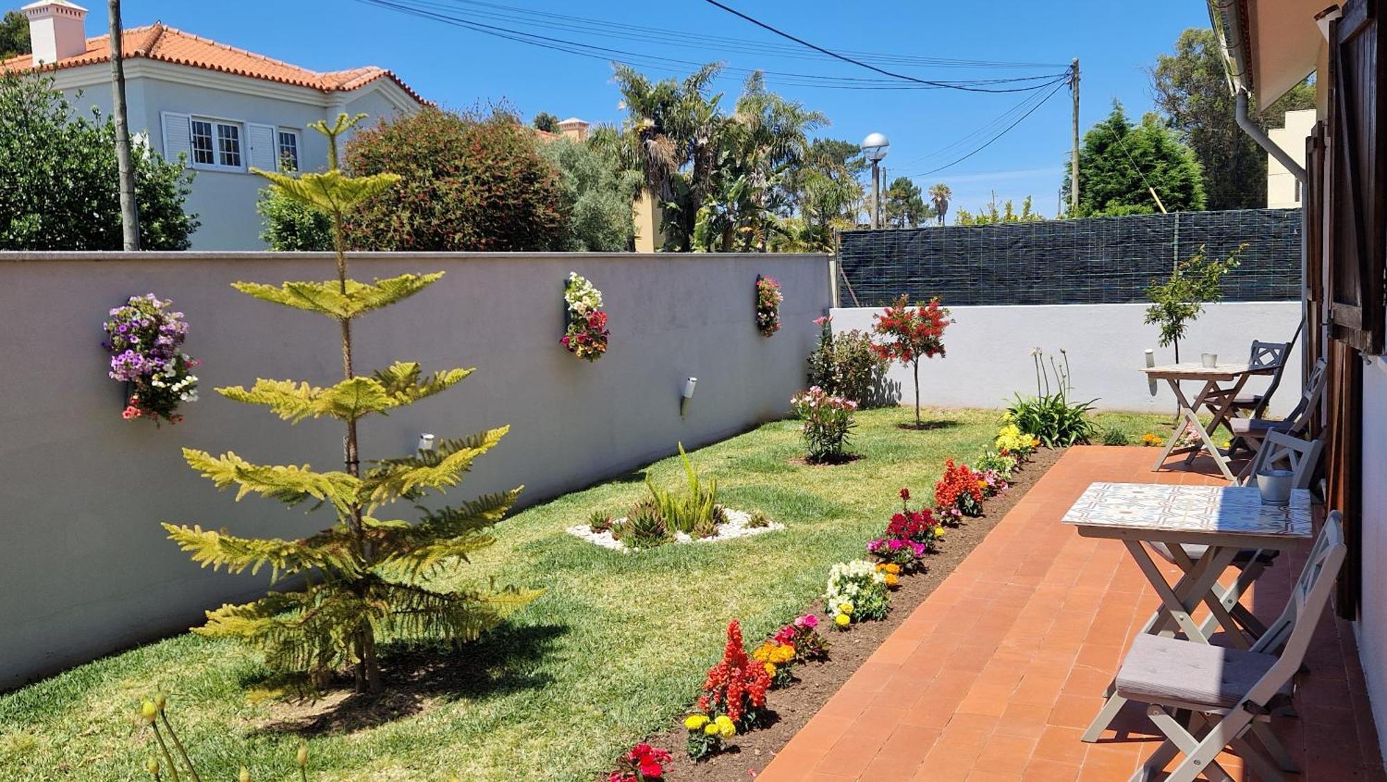 Beachwalk Guesthouse Езмориз Екстериор снимка