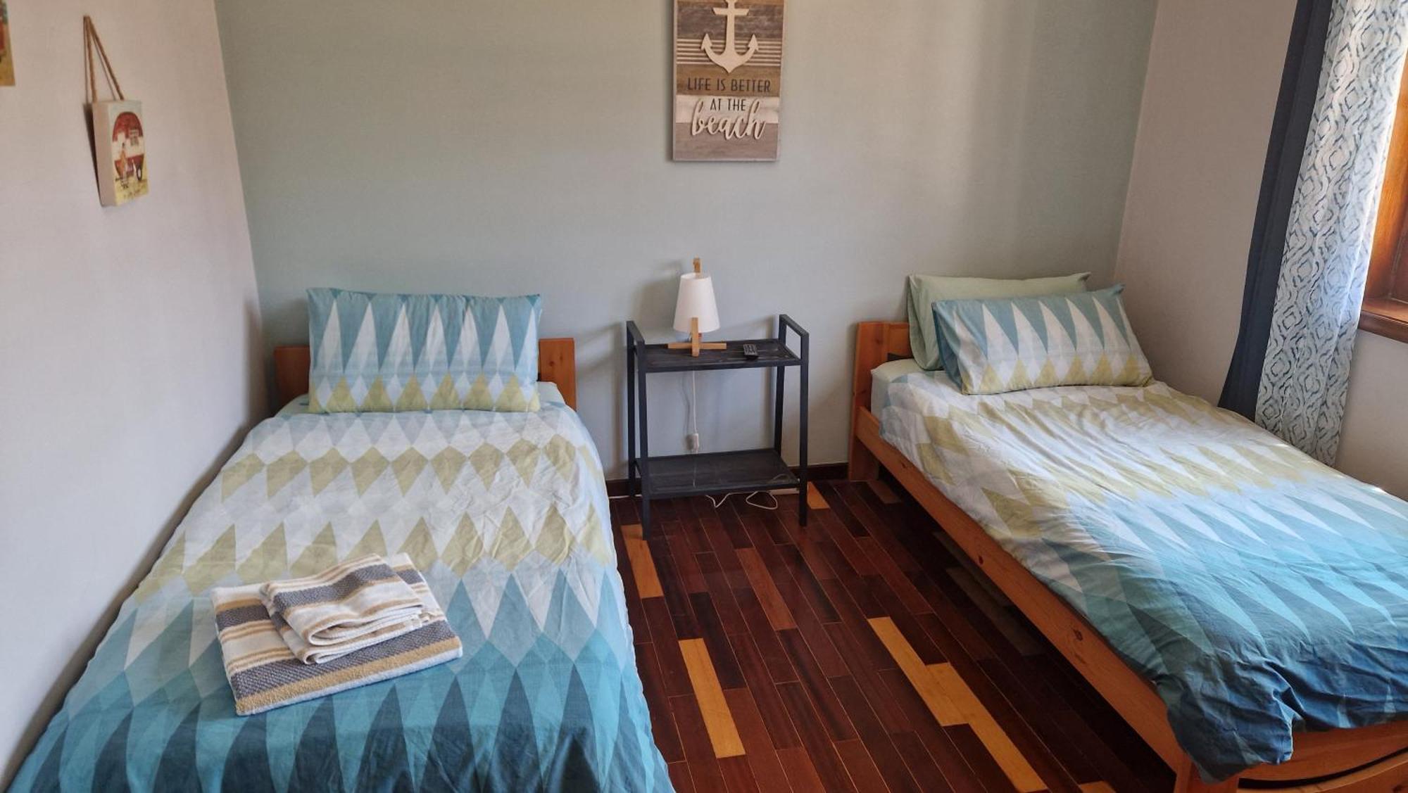 Beachwalk Guesthouse Езмориз Екстериор снимка